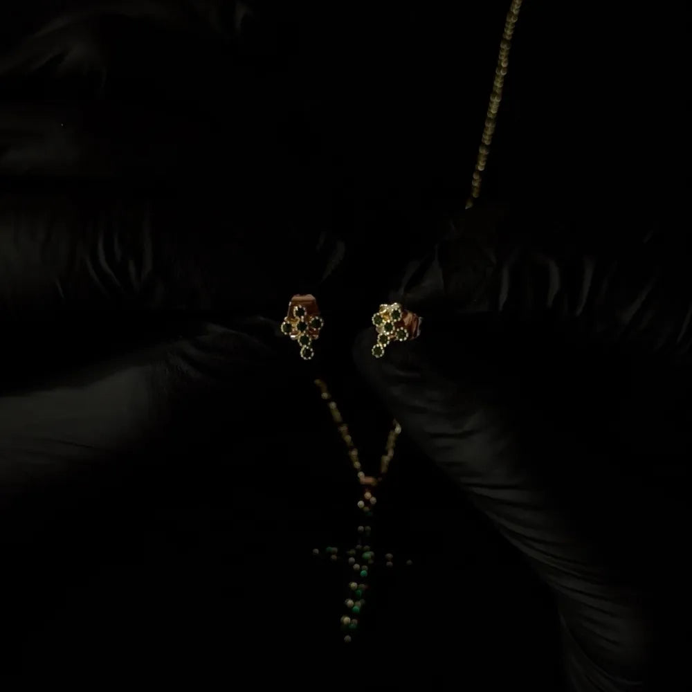 Regala Elegancia & Estilo Sin Esfuerzo — Set de Cadena + Aretes Perfecto para Sorprender